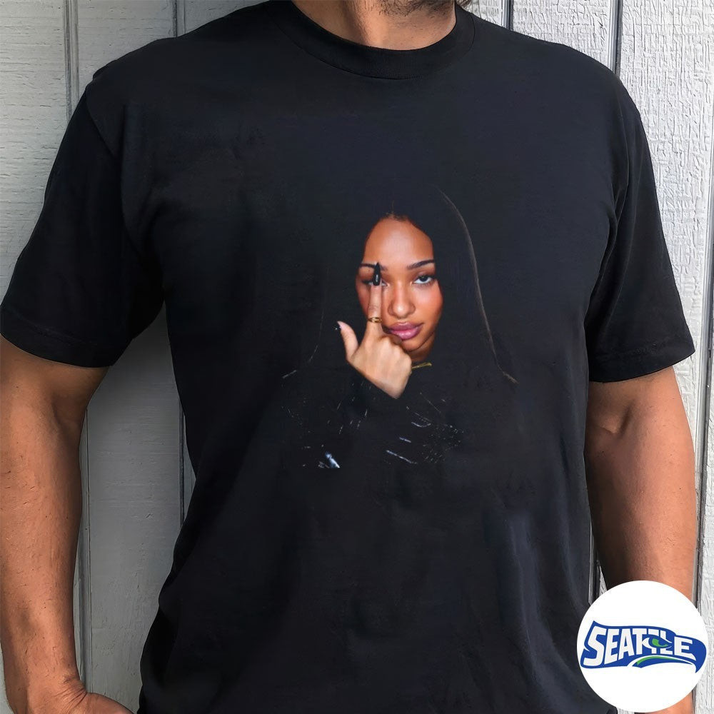 2026 Manon Middle Finger Portrait shirt