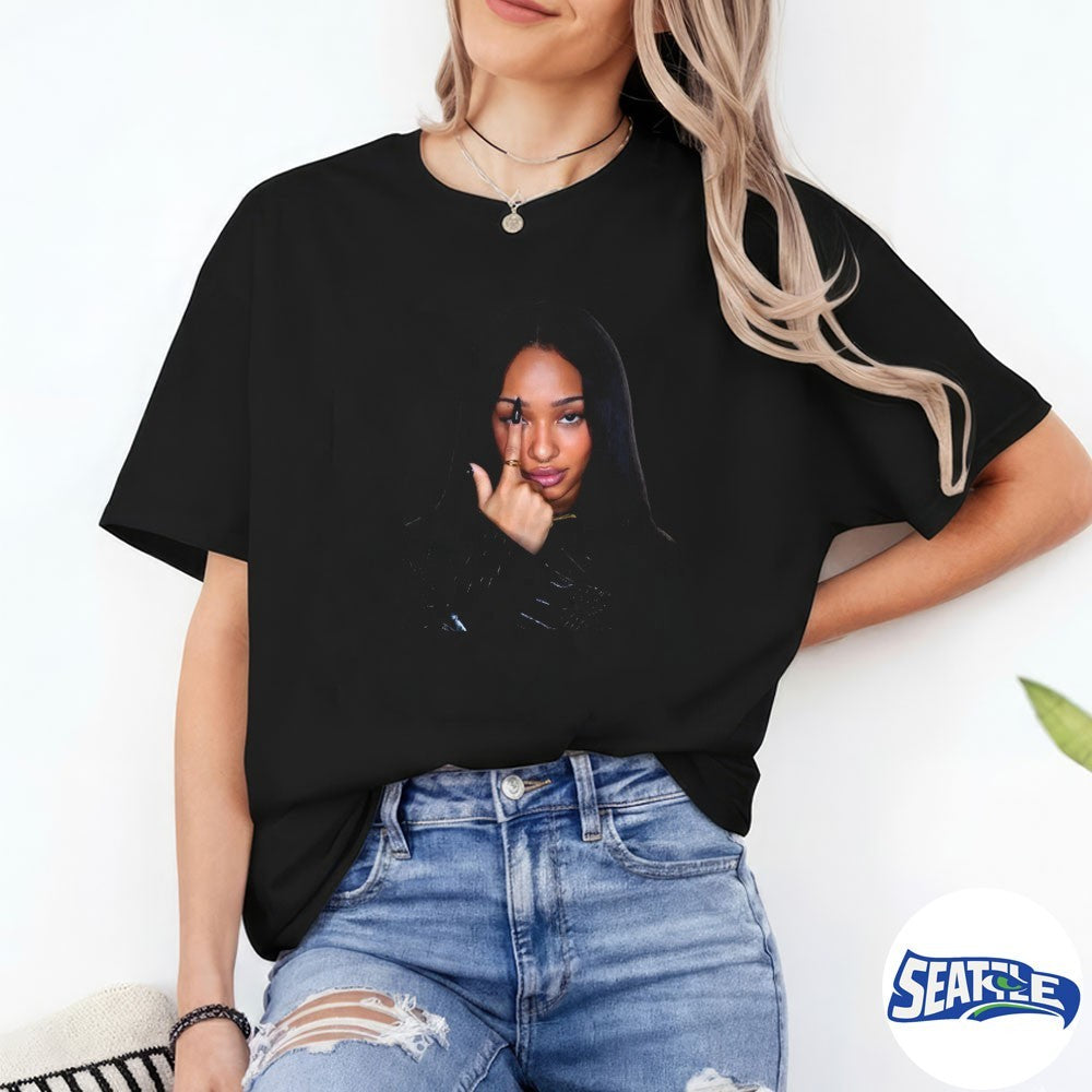 2026 Manon Middle Finger Portrait shirt