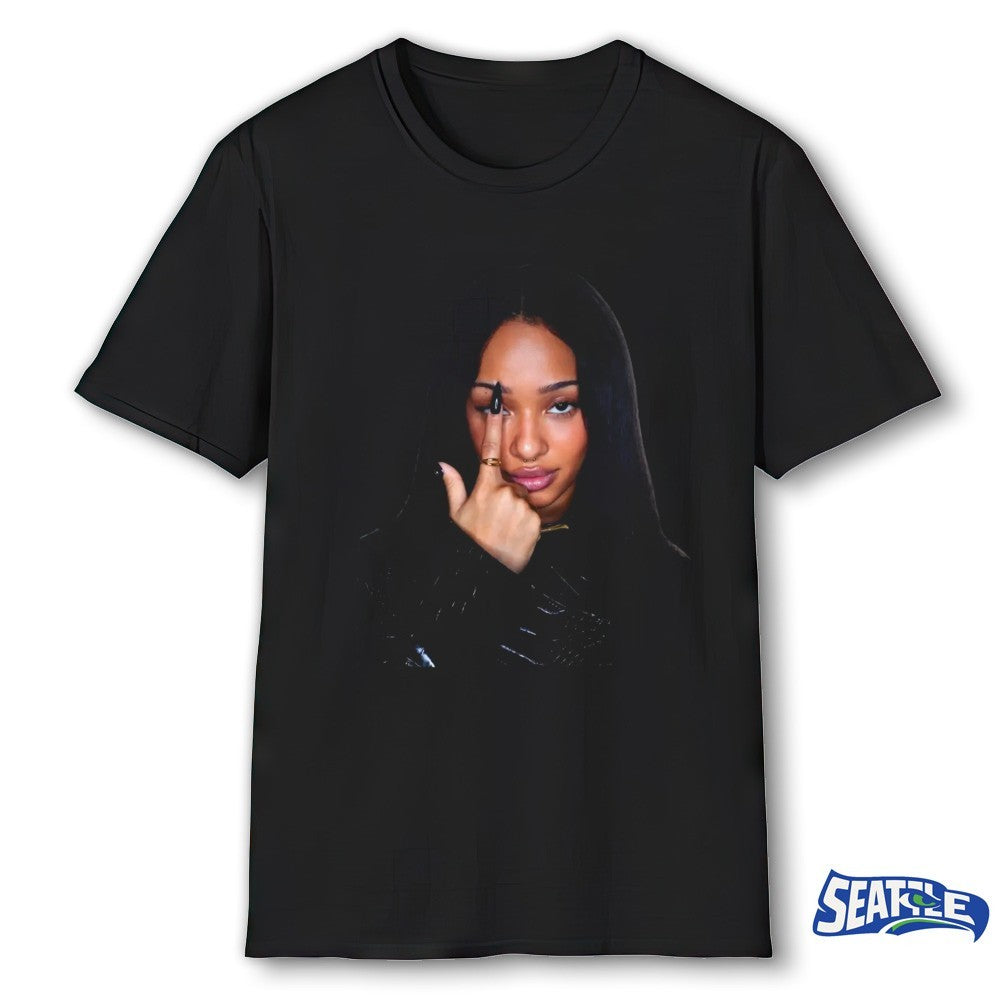 2026 Manon Middle Finger Portrait shirt