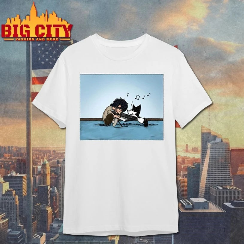 Alex G in Peanuts shirt