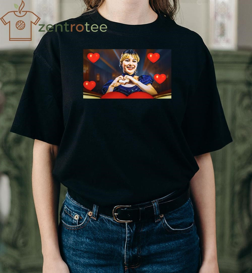 Alysa Liu love hearts shirt