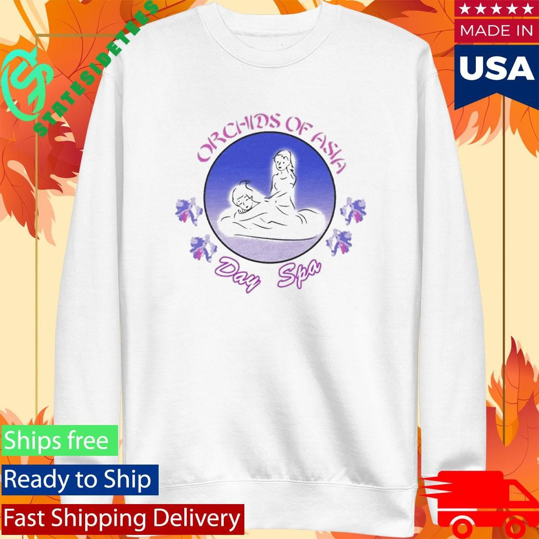 Bill Belichick’s Girlfriend Wears Orchids of Asia Day Spa Shirt