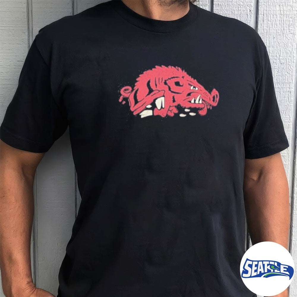 Billy Richmond III Wearing Barnhill Logo shirt