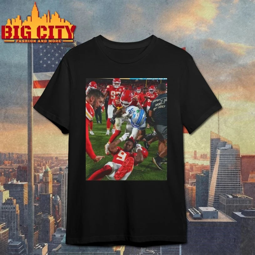 Brian Branch Slaps JuJu Smith-Schuster Shirt