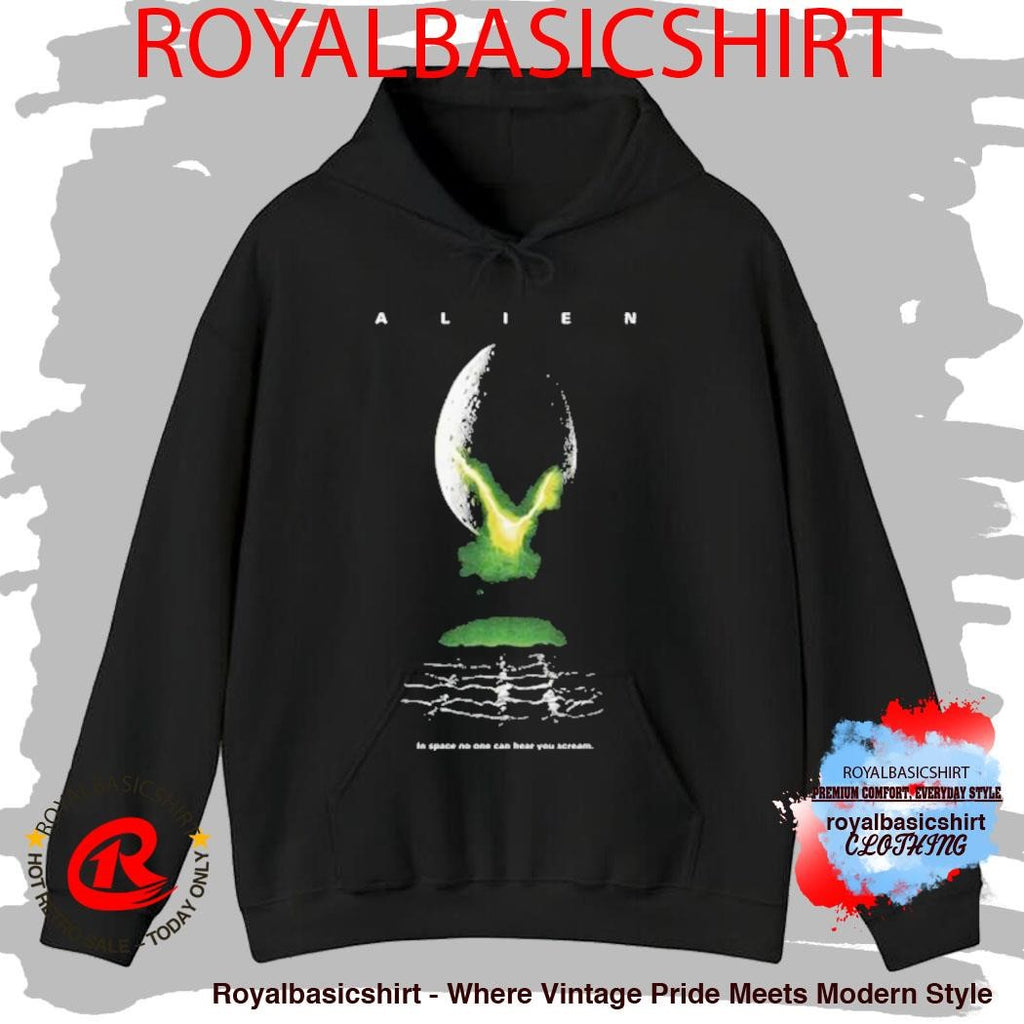In Space No One Can Hear You Scream Alien Classic T-Shirt