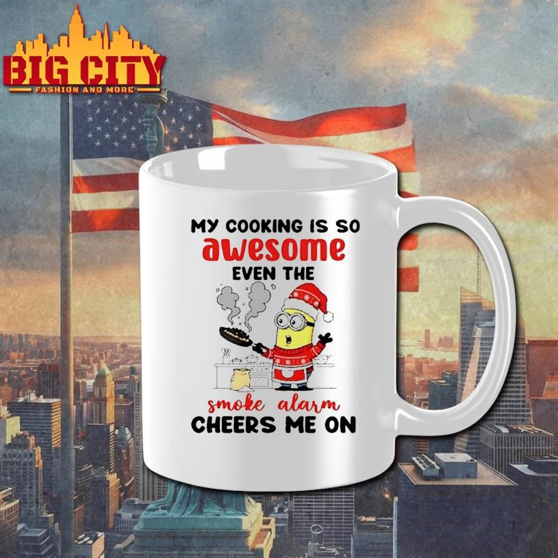 Minion My Cooking Is So Awesome Even The Smoke Alarm Cheers Me On Christmas Shirt