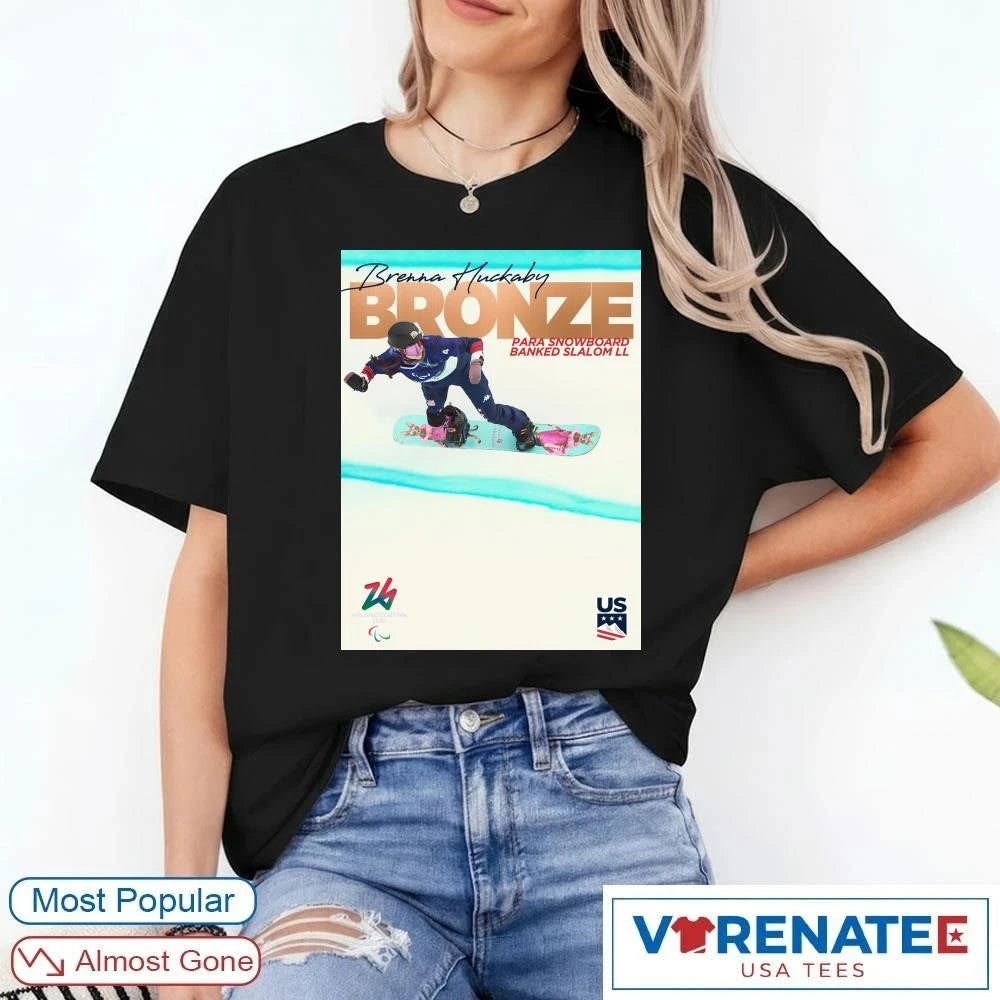 Official Brenna Huckaby Bronze Medal Para Snowboard Banked Slalom LL Poster T-Shirt