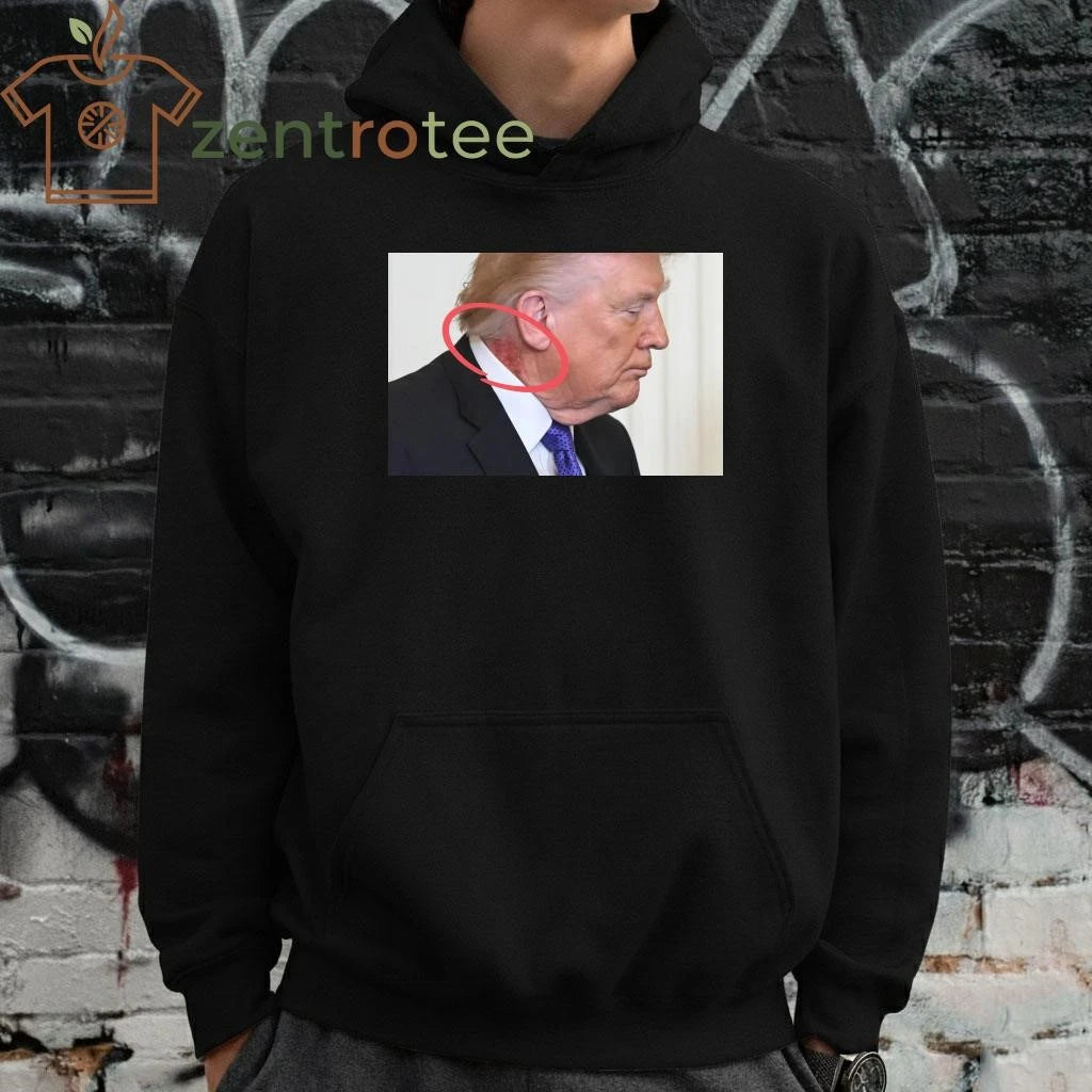 Original Large red mark on the neck of US President Donald Trump tee