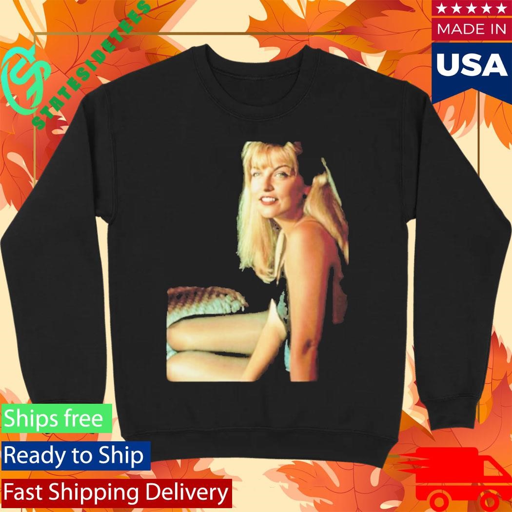 She Would Die For Love Shirt