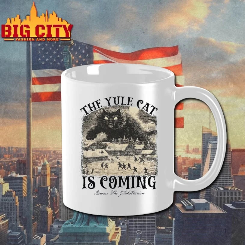 The Yule Cat Is Coming Jólakötturinn Christmas shirt