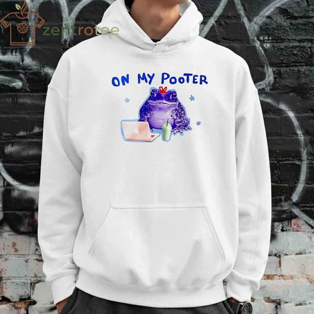Top On My Pooter Frog Cartoon laptop tee