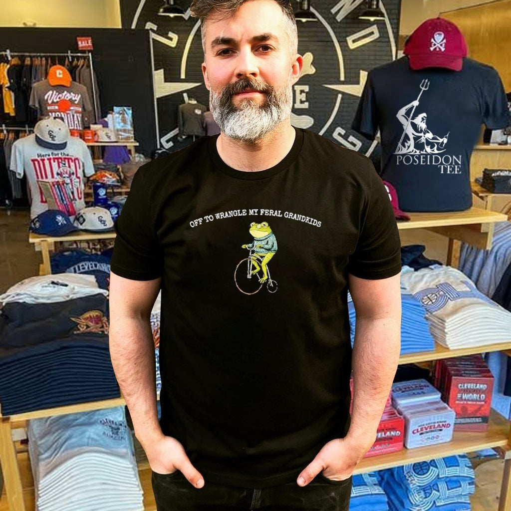 Frog Off To Wrangle My Feral Grandkids T-shirt