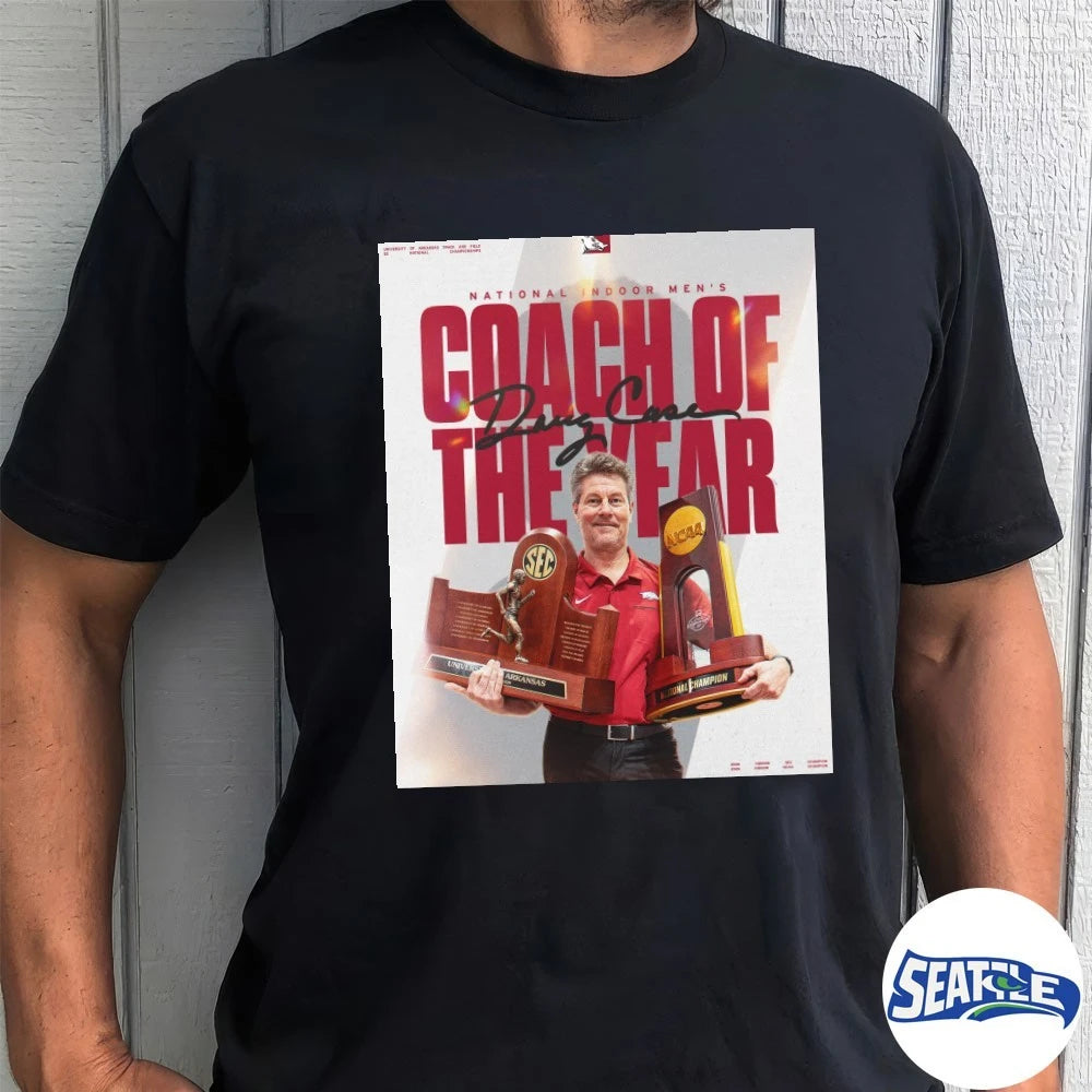 Official Arkansas Razorbacks Coach Doug Case National Indoor Men’s Coach Of The Year Signature Poster t-shirt