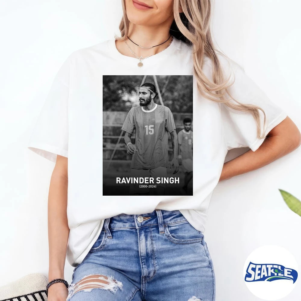 Official Ravinder Singh 2000 – 2026 Bengaluru FC Poster t-shirt