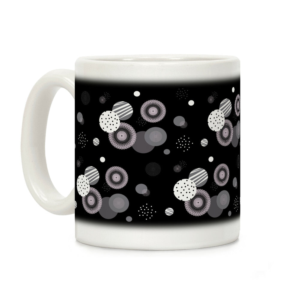 Black and White Radials and Circles Pattern Coffee Mug