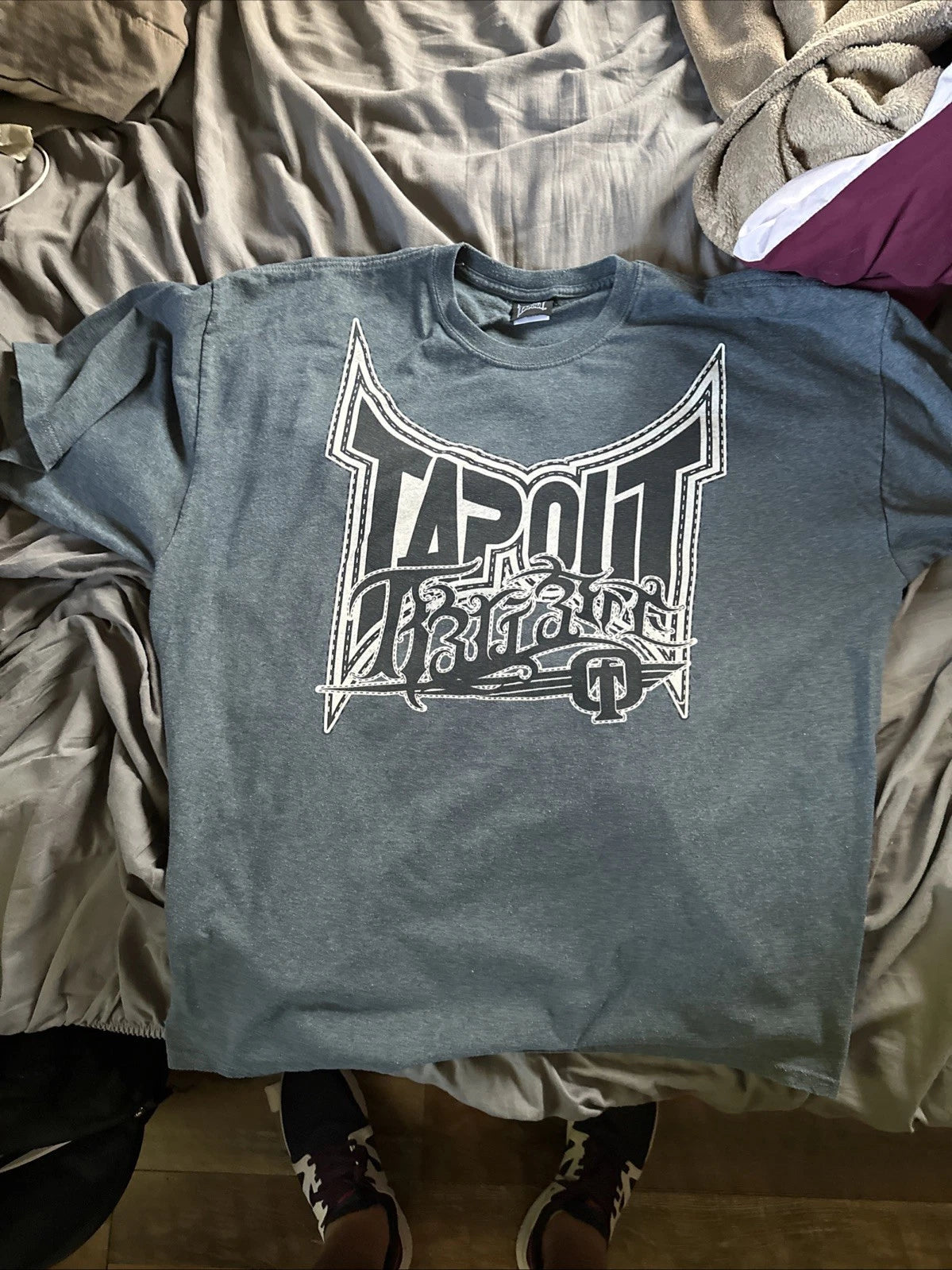 Vintage Y2K Tapout Men’s Blue Short Sleeve Graphic Logo Shirt - 2xL