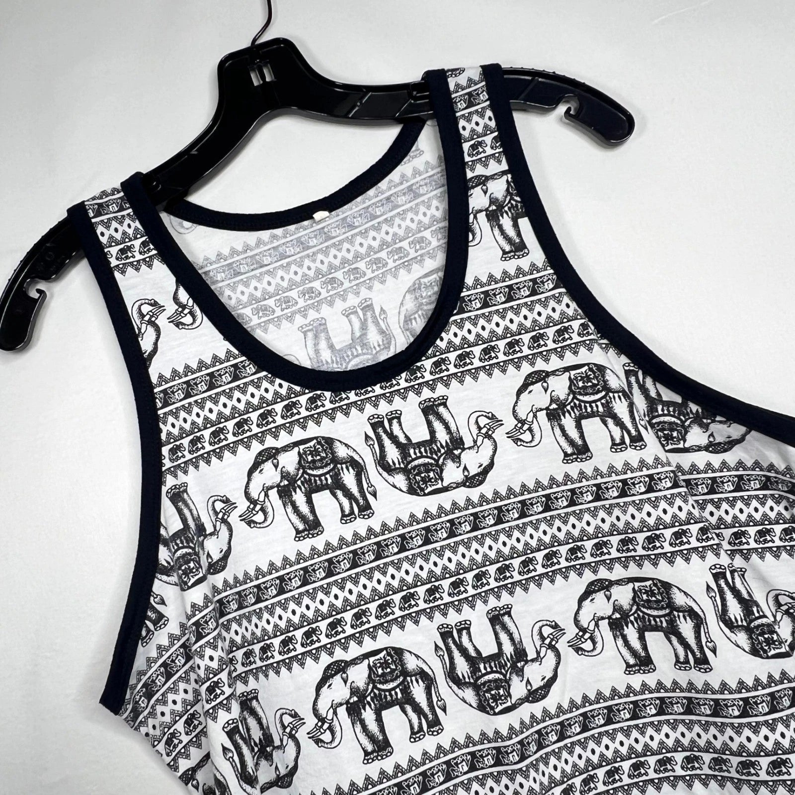Boho Elephant Tank Top Mens Size L Tribal Print Sleeveless Beach Skater Tribal