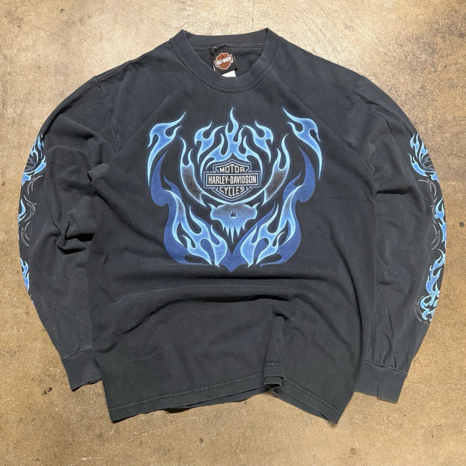 Vintage Harley-Davidson Blue Flame Chrome Longsleeve Skull Grunge T-Shirt M Mens