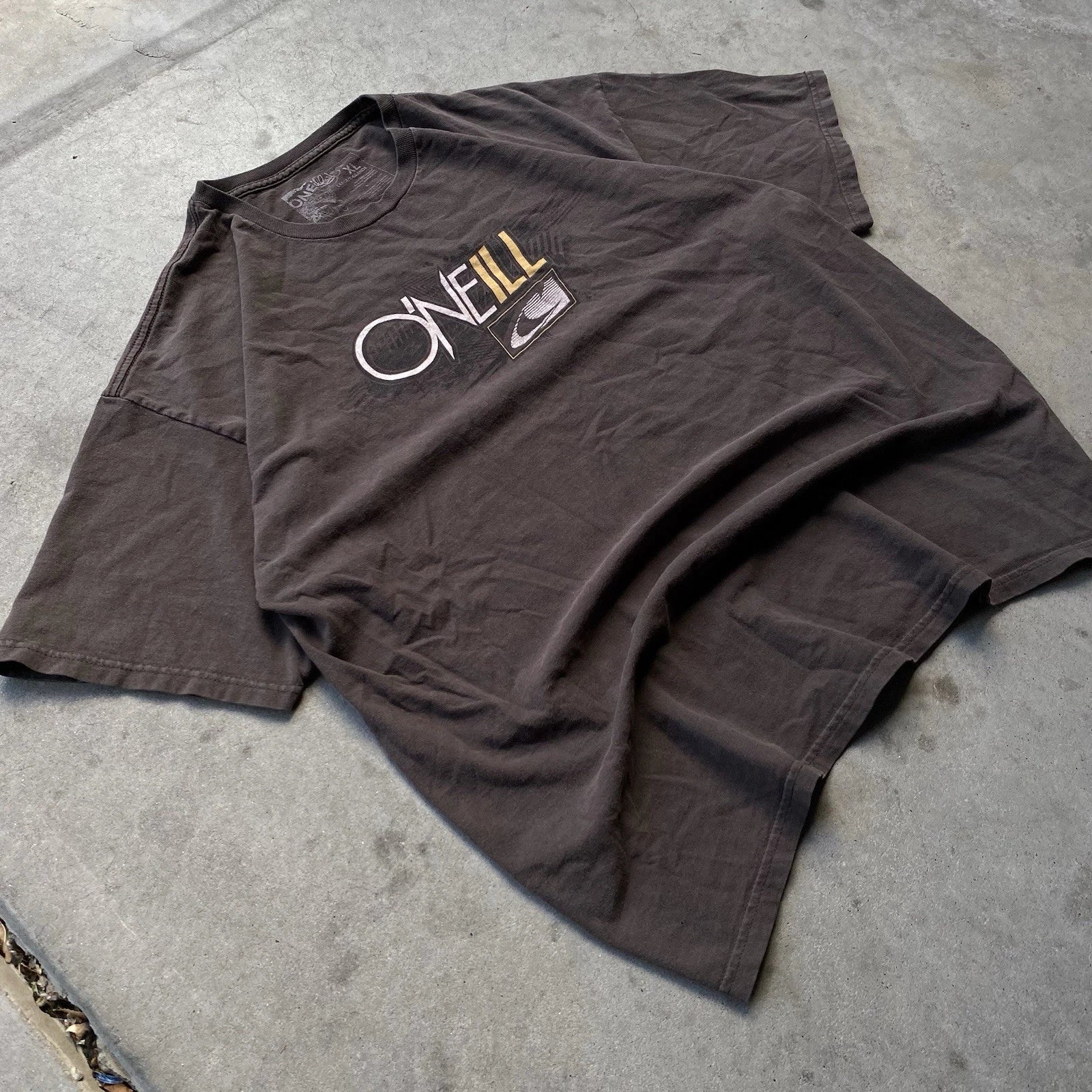 VINTAGE O'Neill Men Shirt XL Brown Logo Short Sleeve Grunge Skater Surf Y2K