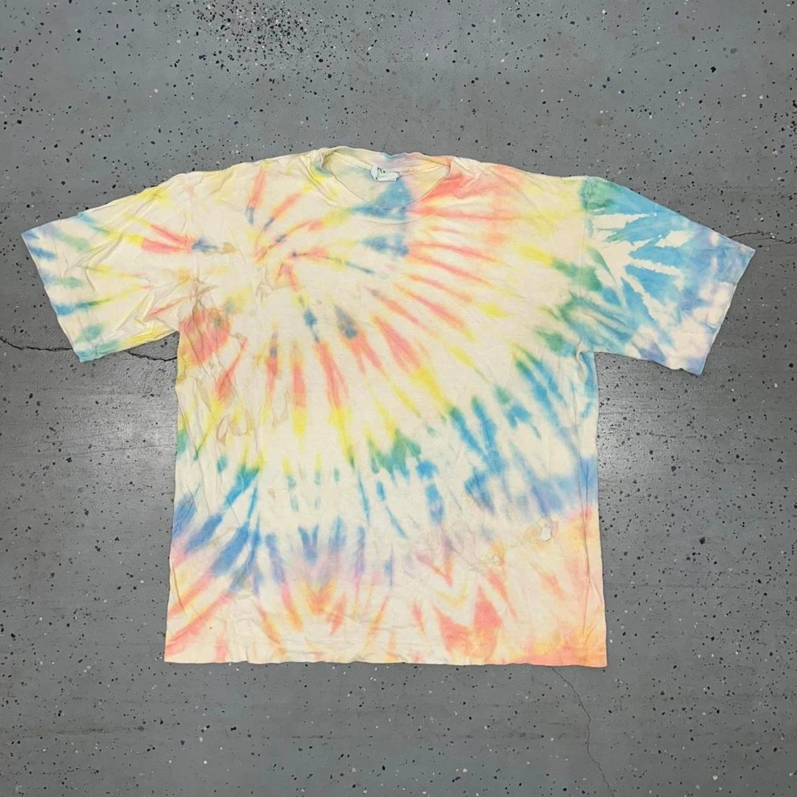 VTG Distressed Multi-coloured cotton tie-dye tee