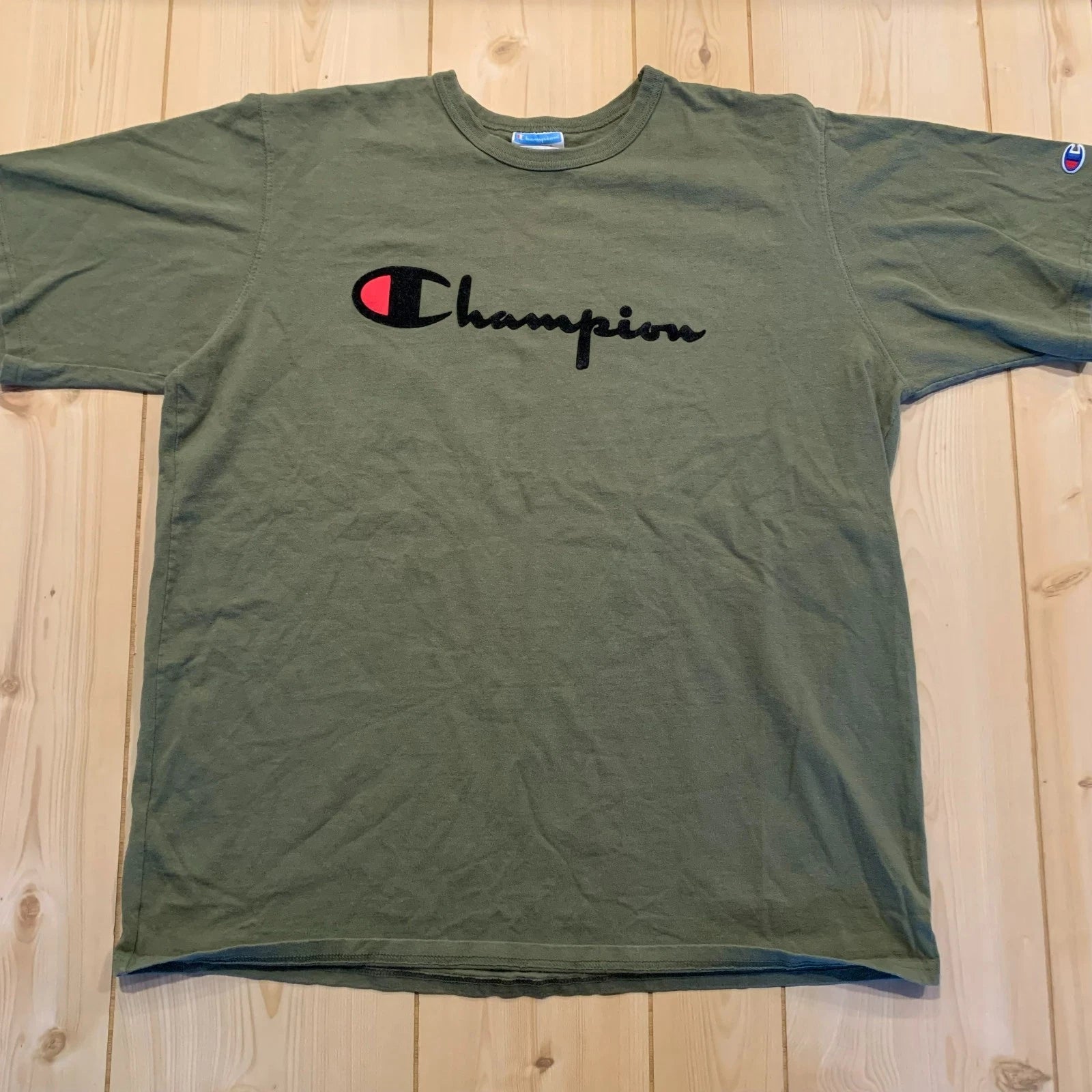 Vintage Y2K Champion Athletic Activewear Sportswear Center Logo T-Shirt Size XXL