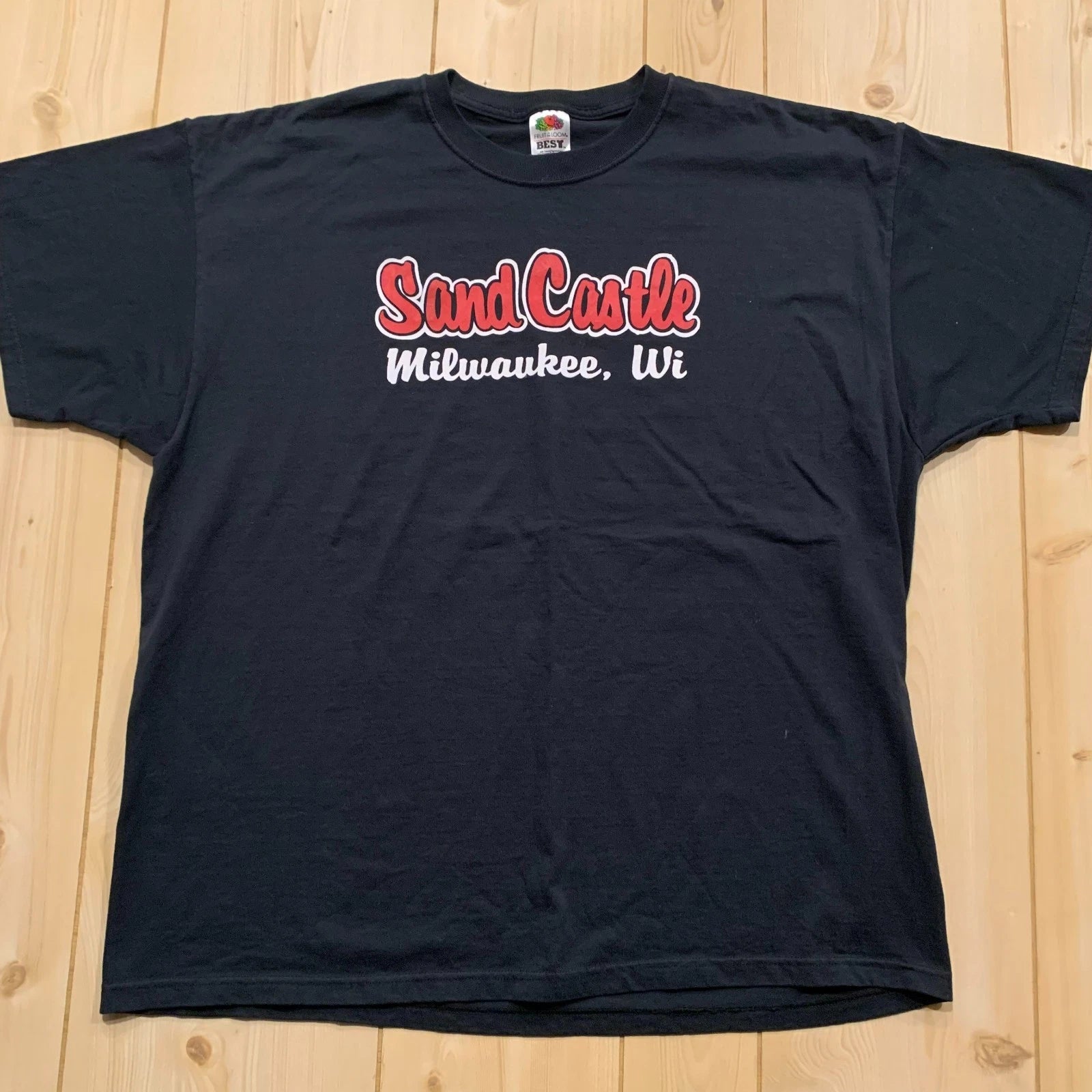 Vintage Y2K Sand Castle Milwaukee Wisconsin WI Beach Outdoors T-Shirt Size 2XL