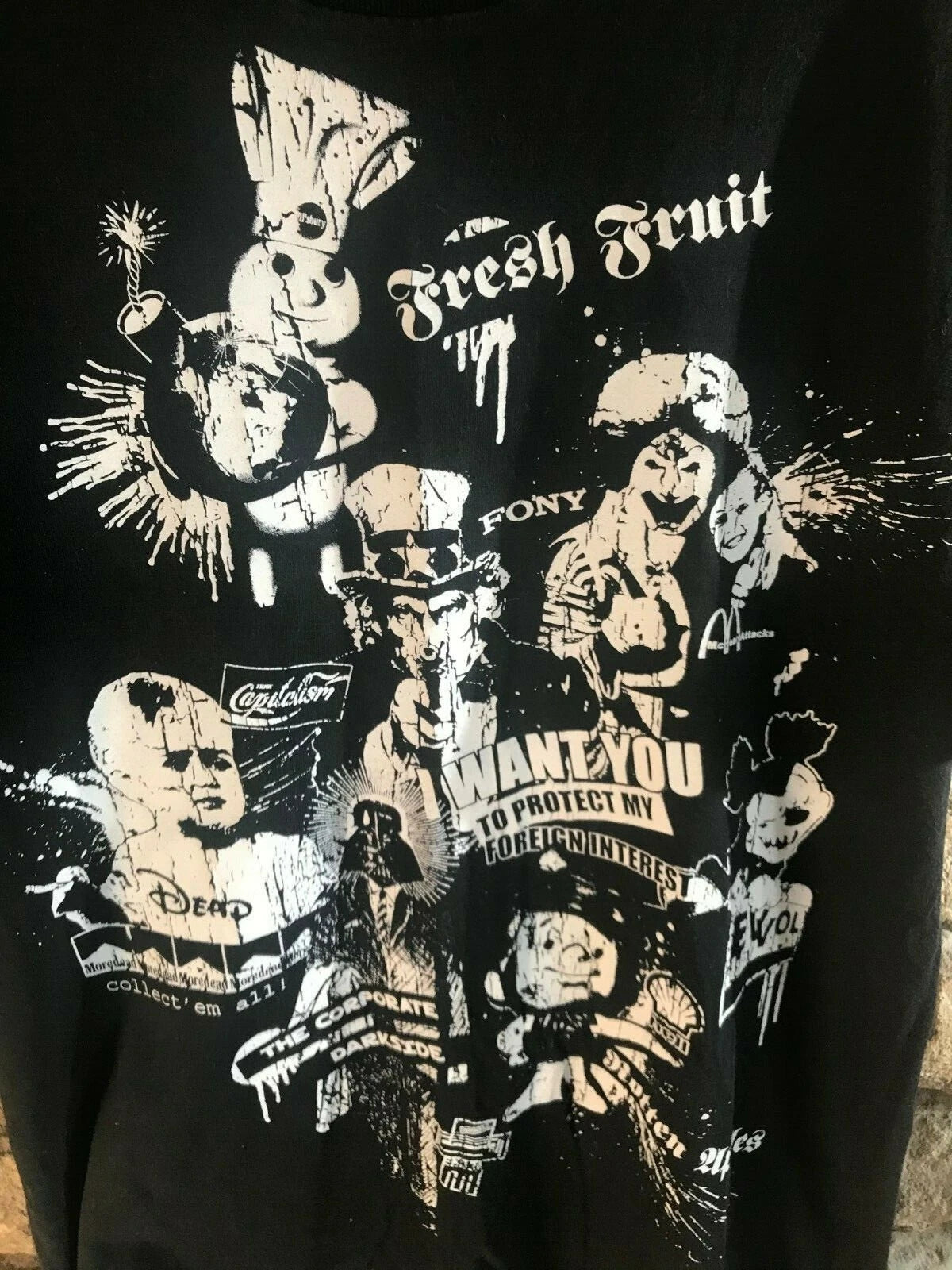 CAPITALISM VOTE CONSUME BLACK T-SHIRT SIZE LARGE