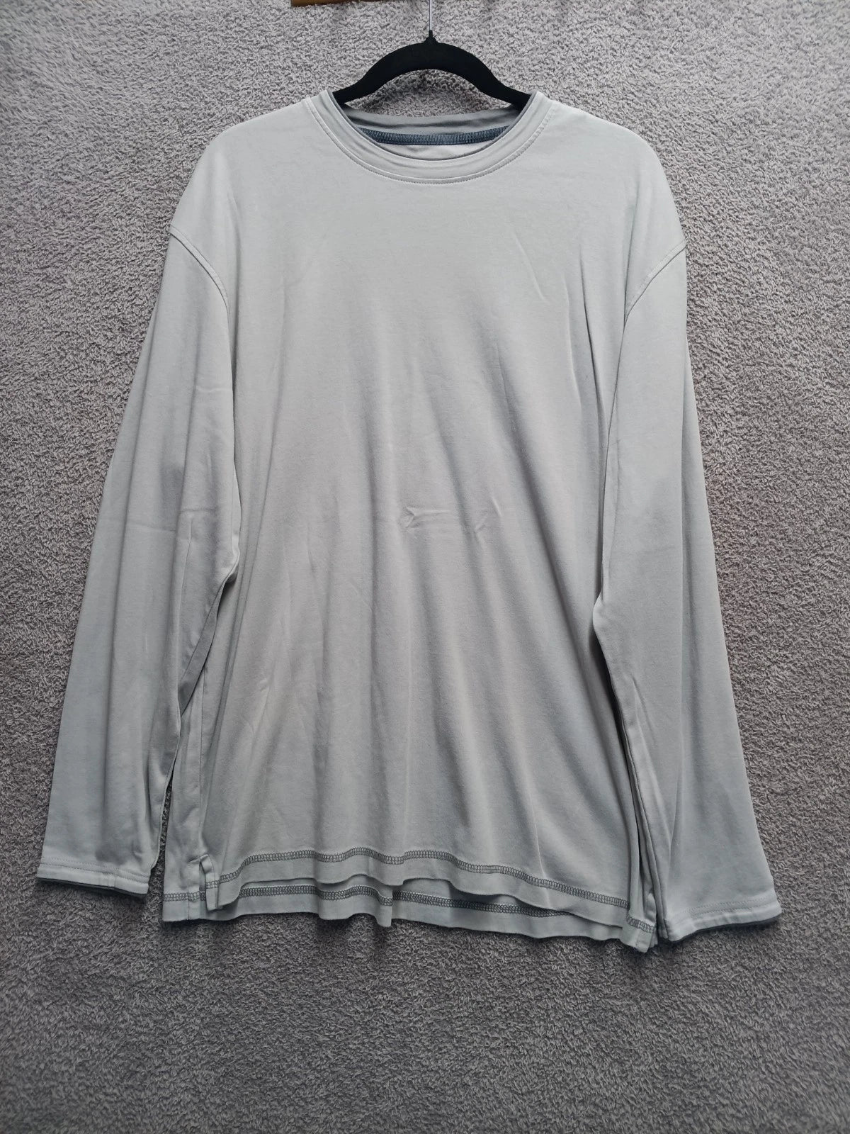 Van Heusen Men’s XL Gray Long Sleeve Crewneck Shirt Cotton Layering Essential