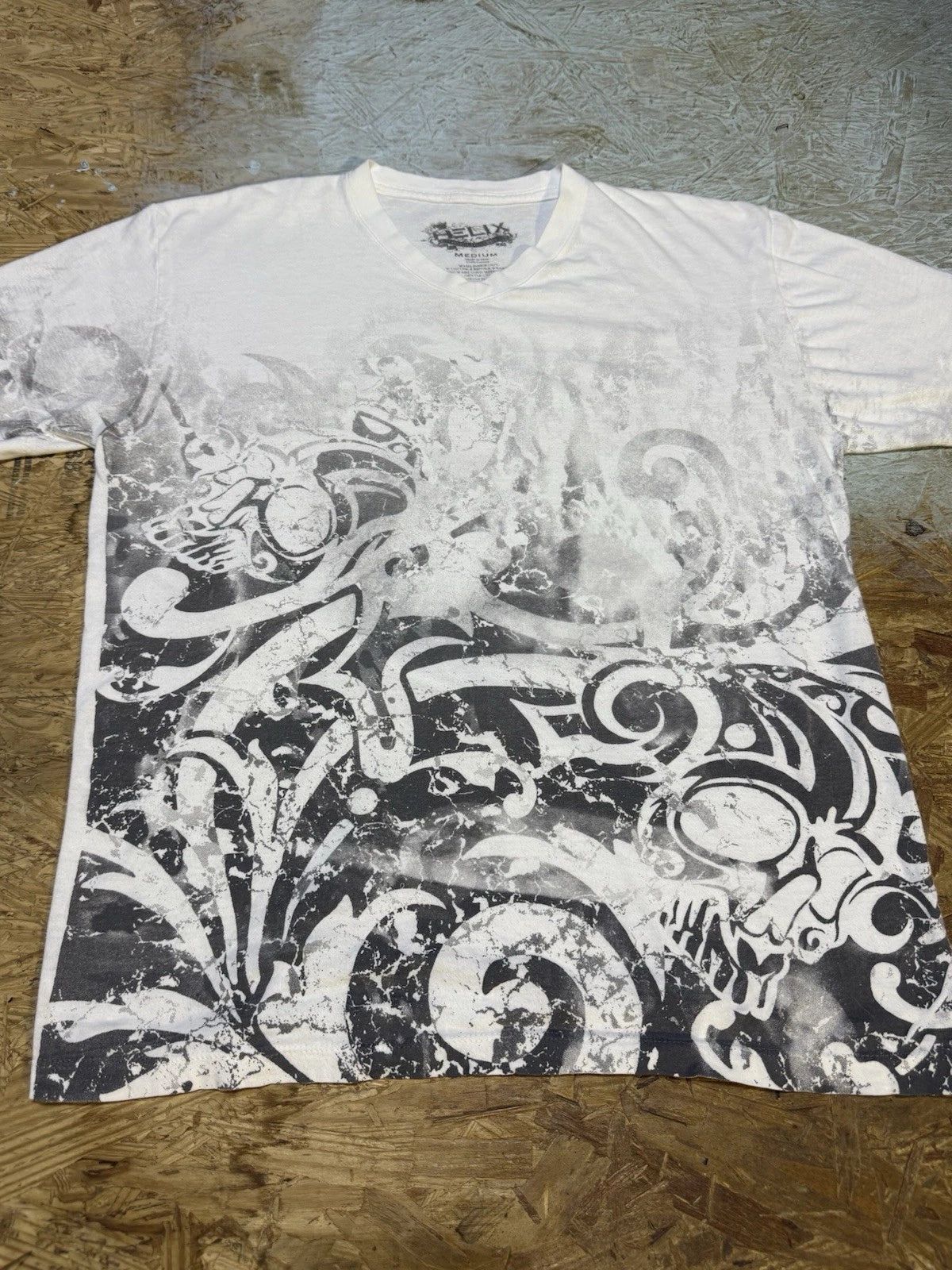 Helix Y2K T-Shirt Men’s M White Graphic AOP Jesse Pinkman