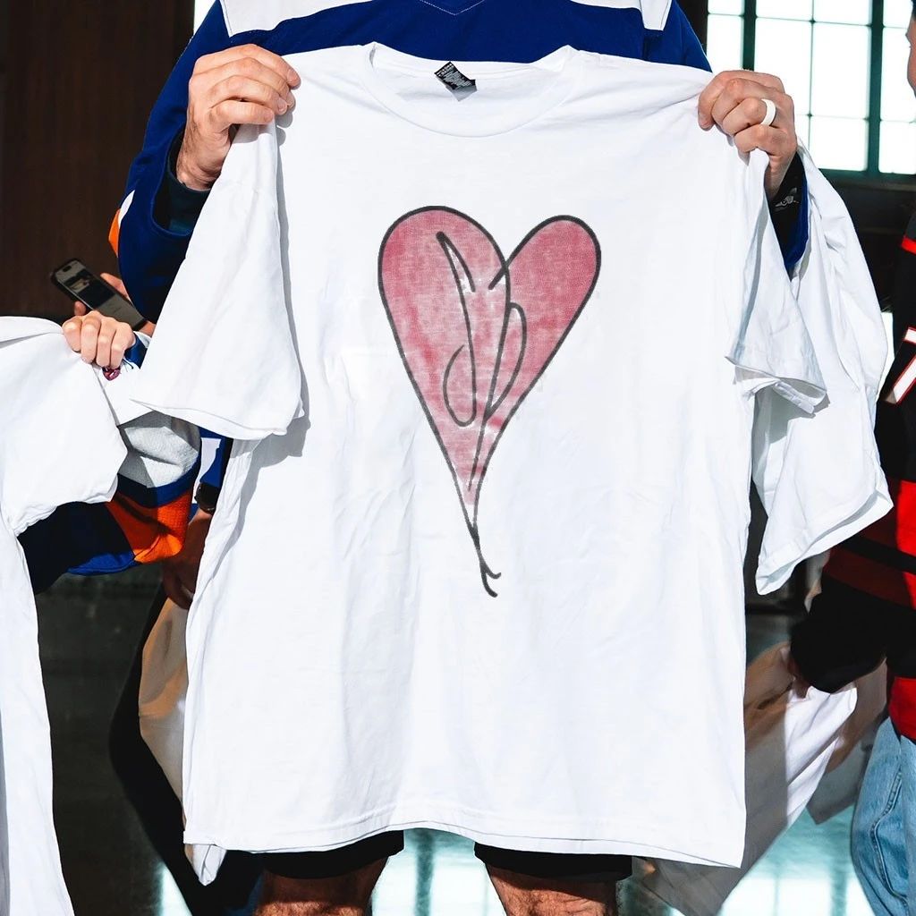 Jaden Mcdaniels Wearing Heart Shirt